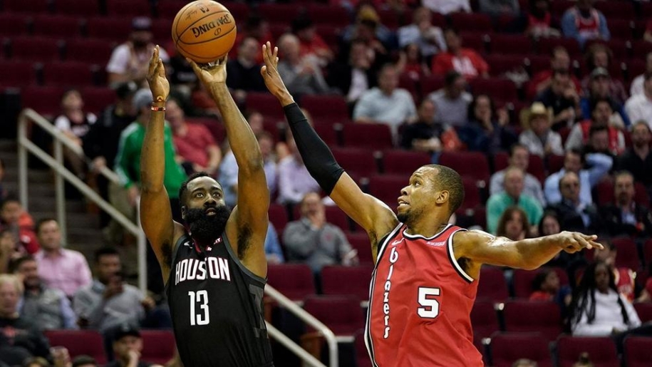 Houston Rockets thắng trận thứ tám liên tiếp, áp sát LA Lakers