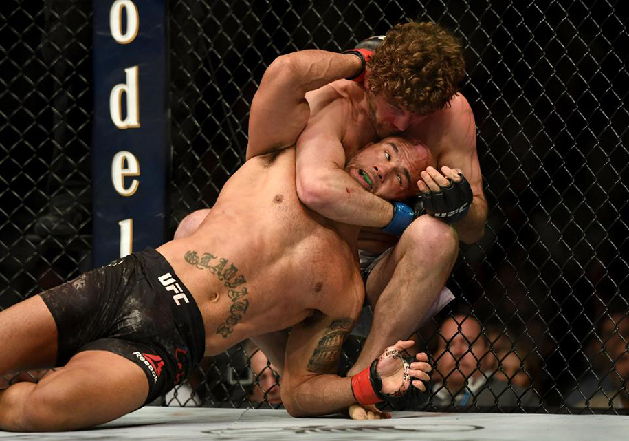 Ben Askren chính thức tuyên bố giải nghệ vì chấn thương nghiêm trọng Ben Askren chính thức tuyên bố giải nghệ vì chấn thương nghiêm trọng