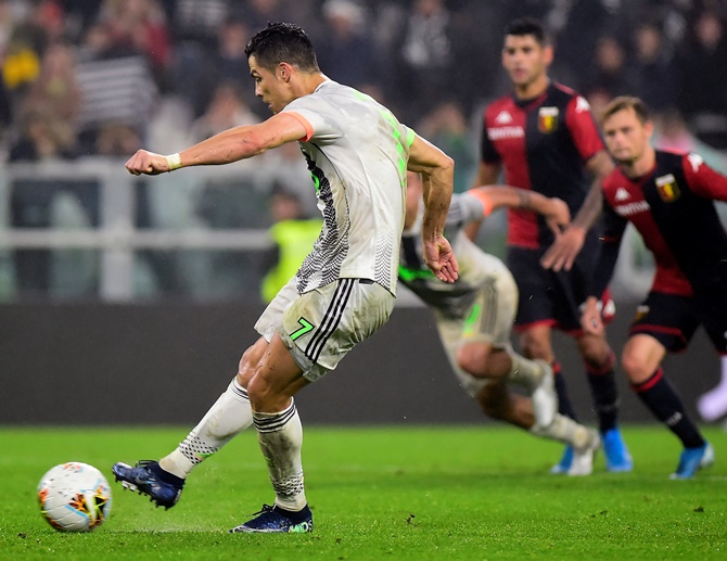 Messi có thống kê đá phạt đền bất ngờ trong năm 2019 Messi có thống kê đá phạt đền bất ngờ trong năm 2019