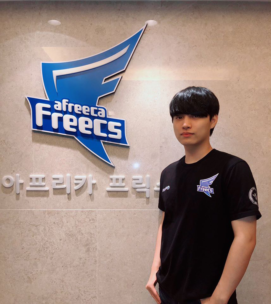Kẻ đến người đi, Afreeca Freecs thay máu hàng loạt vị trí