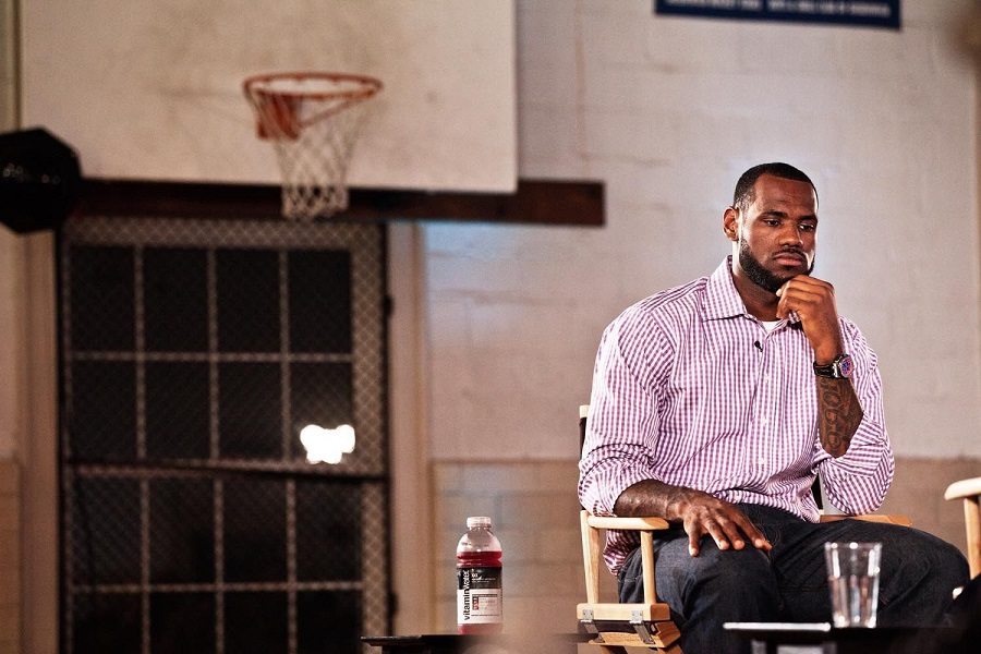 LeBron James: Vị Vua của bóng rổ đương đại