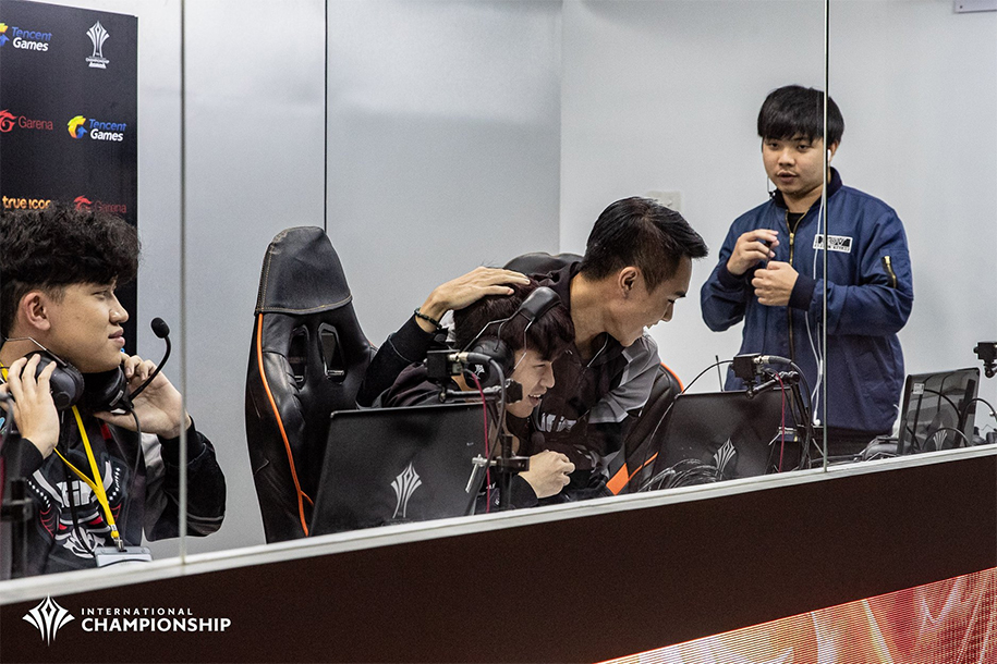 Team Flash vs IGP Gaming: Derby Việt Nam ở bán kết AIC Liên quân 2019