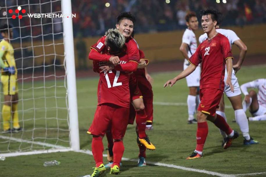 Khen chưa đủ, báo Anh còn đặt Quang Hải ngang hàng Messi, Ronaldo