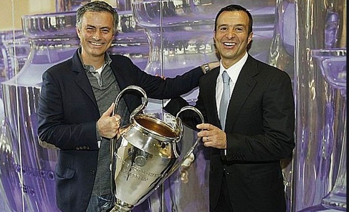 Vì sao siêu cò Mendes bị gạt khỏi đàm phán đưa Mourinho đến Tottenham? Vì sao siêu cò Mendes bị gạt khỏi đàm phán đưa Mourinho đến Tottenham?