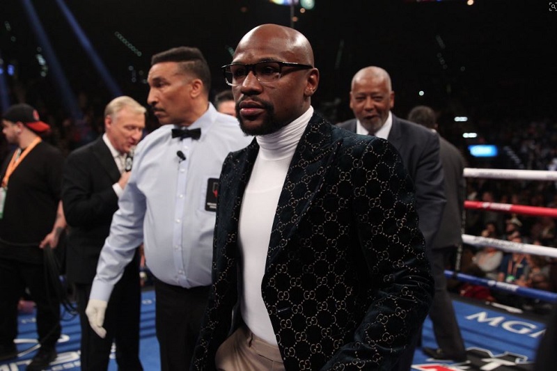 Floyd Mayweather bất ngờ tuyên bố trở lại với võ đài vào năm 2020