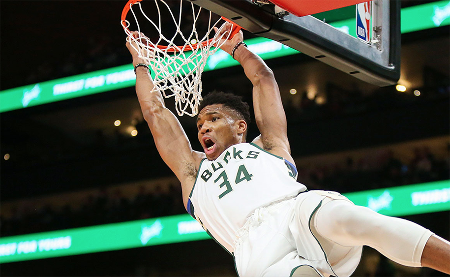 Giannis Antetokounmpo lập triple-double khủng, Carmelo Anthony và Blazers nhận thất bại thứ hai