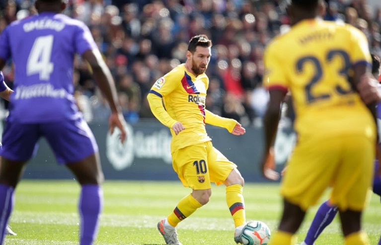Messi cứu hàng công phá sản của Barca bằng ảnh hưởng khó tin Messi cứu hàng công phá sản của Barca bằng ảnh hưởng khó tin