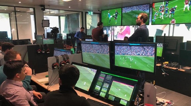 Arsenal đau khổ khi VAR đảo ngược không chính xác 4 quyết định quan trọng