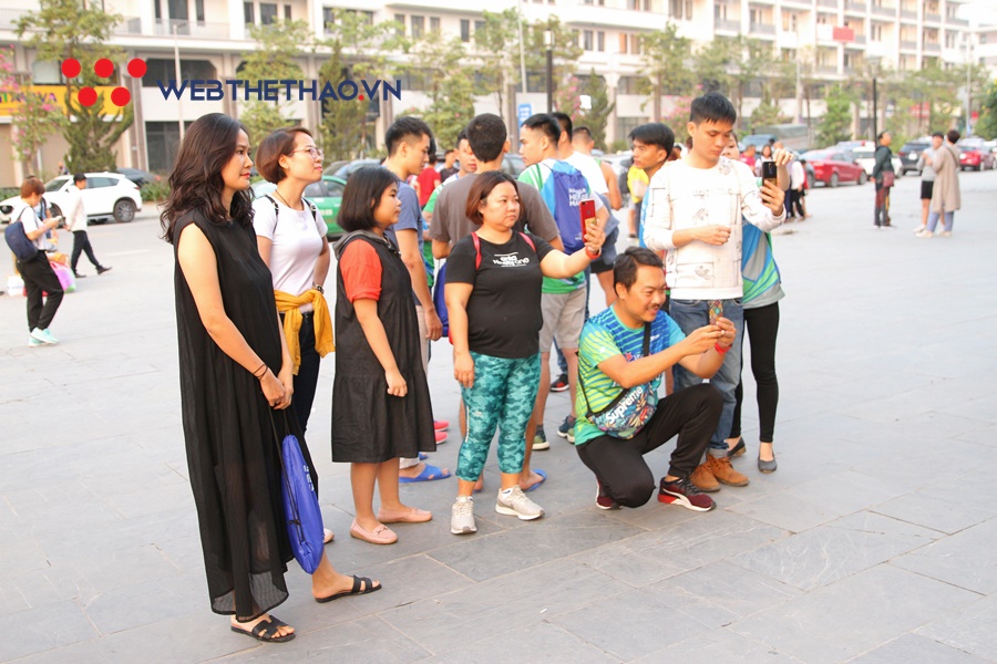Hàng nghìn VĐV sẵn sàng chờ giờ G Giải Marathon Quốc tế Di sản Hạ Long 2019 Hàng nghìn VĐV sẵn sàng chờ giờ G Giải Marathon Quốc tế Di sản Hạ Long 2019