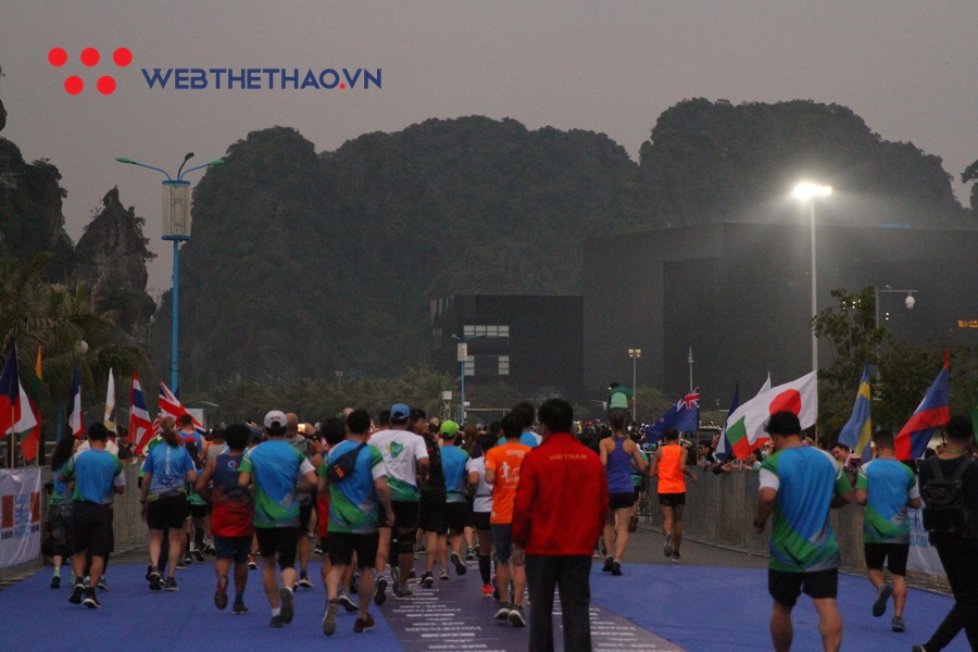 “Sao tuyển” SEA Games 30 khai màn HBHM 2019 cùng hàng nghìn VĐV tại vịnh Hạ Long