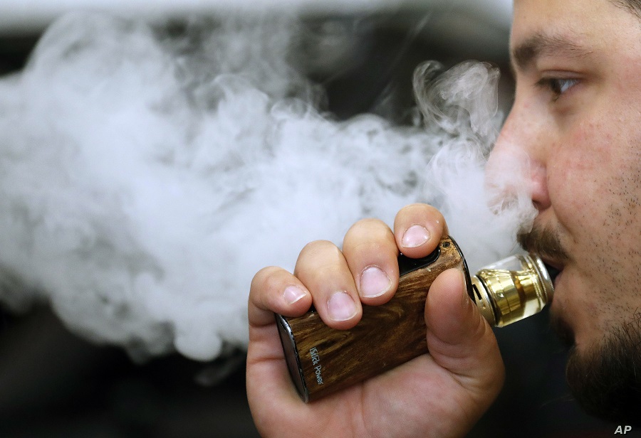 Gậy Selfie, Vapes và danh sách những vật cấm mang vào nhà thi đấu SEA Games 30