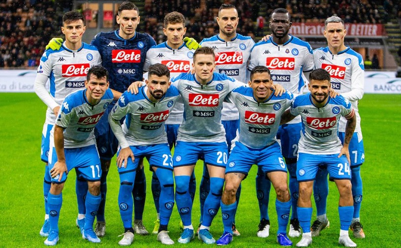 Napoli gây sốc khi phạt ngôi sao nửa tháng lương do nổi loạn