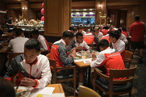 Singapore phản ứng về bữa ăn: BTC SEA Games phớt lờ cảnh báo