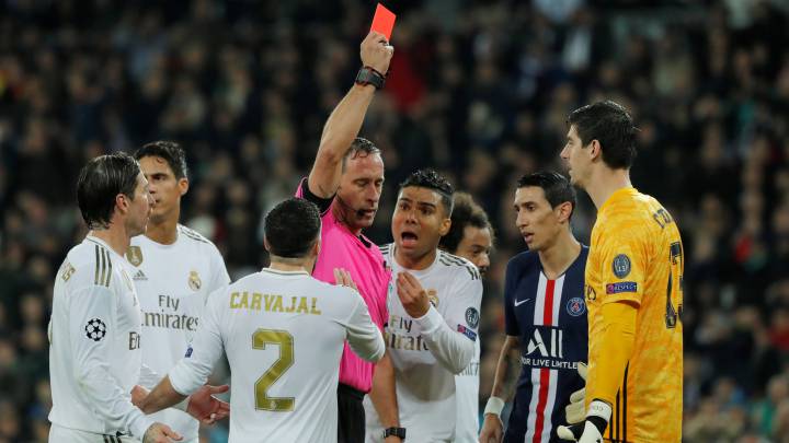 Real Madrid thoát thua PSG nhờ VAR đảo ngược quyết định gây tranh cãi