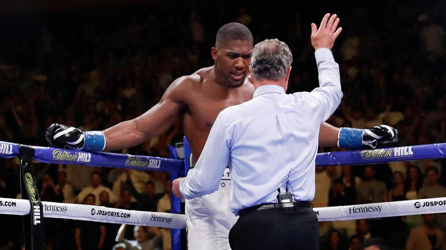 Anthony Joshua: “Tôi thua vì trọng tài không cho tôi tiếp tục” Anthony Joshua: “Tôi thua vì trọng tài không cho tôi tiếp tục”