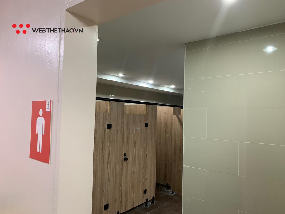 Vừa mới đưa vào hoạt động, sân đấu của U22 Việt Nam đã hư hỏng
