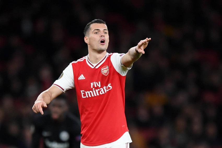 Xhaka bị buộc tội nói dối Emery khiến Arsenal thua Frankfurt