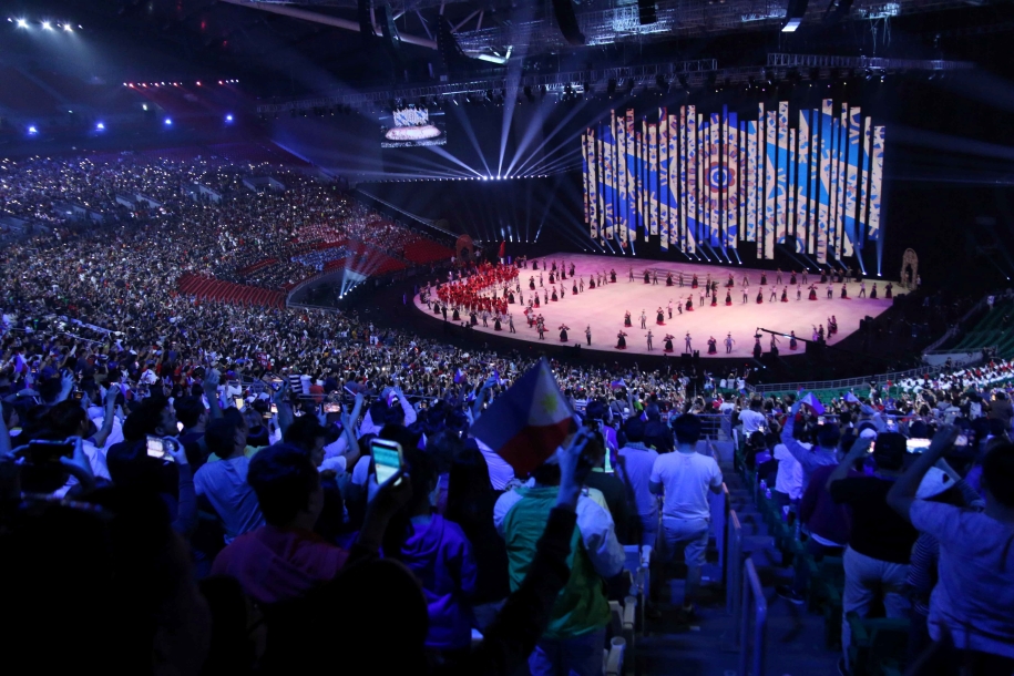 Chùm ảnh ấn tượng Lễ Khai mạc SEA Games 30