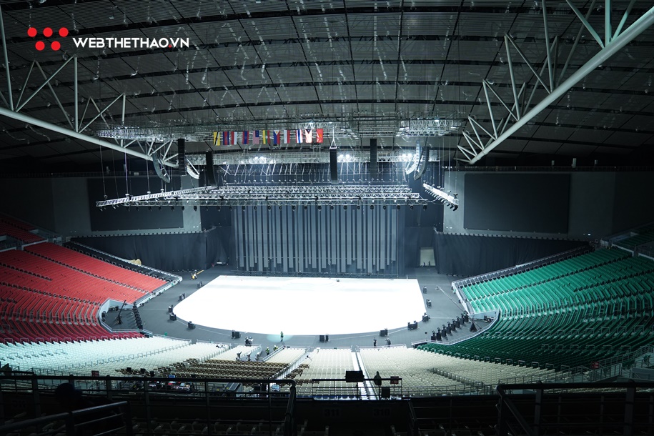Đột nhập và sửng sốt trước nơi diễn ra lễ khai mạc SEA Games 30