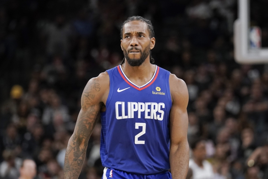 Kawhi Leonard tiếp tục nhận trái đắng khi trở về San Antonio