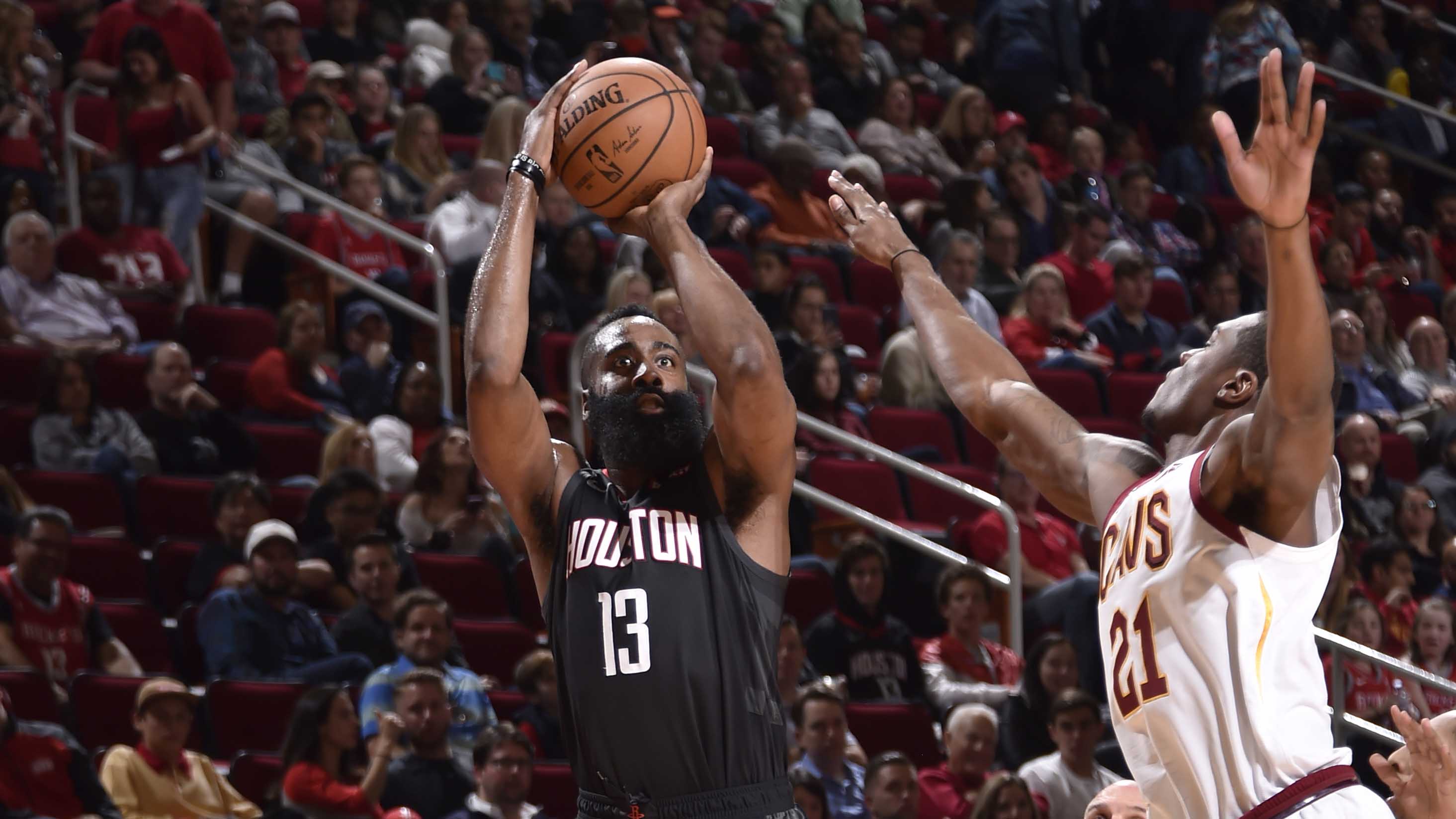 Thần râu James Harden xuất sắc đạp đổ cột mốc của Kobe Bryant
