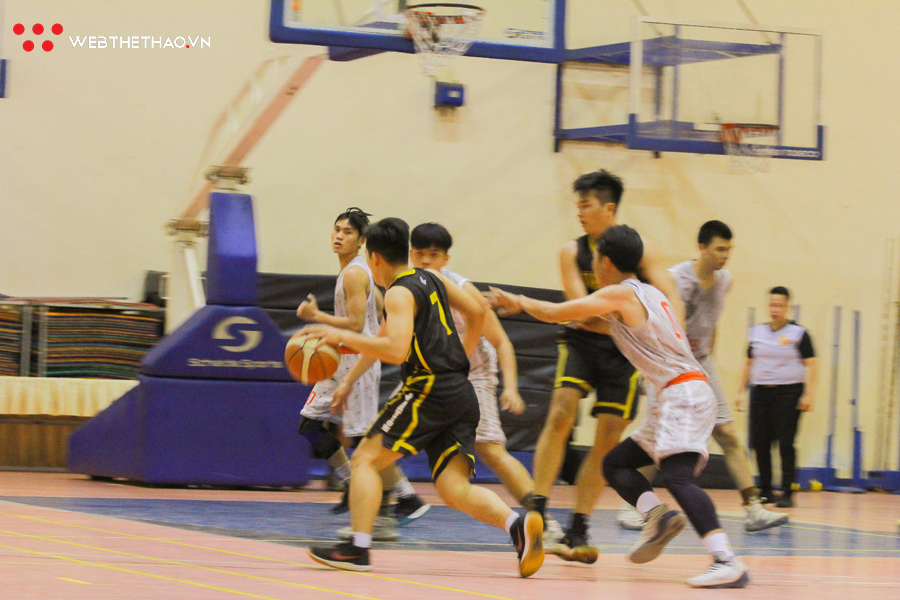 Sôi động các trận đấu ngày khai mạc giải bóng rổ sinh viên Tp.Hồ Chí Minh 2019 Sôi động các trận đấu ngày khai mạc giải bóng rổ sinh viên Tp.Hồ Chí Minh 2019
