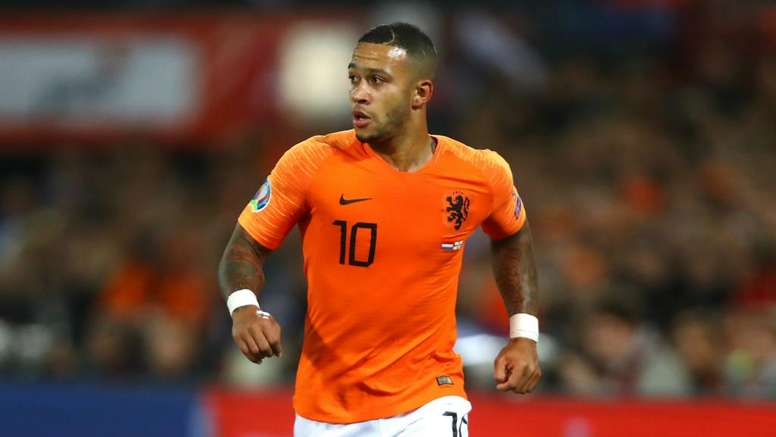 Tin bóng đá 1/12: Liverpool có thể bỏ lỡ tiền đạo Hà Lan vì... MU