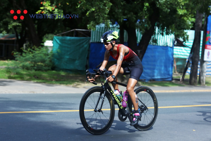 Phương Trinh - từ cô gái thích ăn vặt đến HCĐ duathlon SEA Games 30 siêu ấn tượng