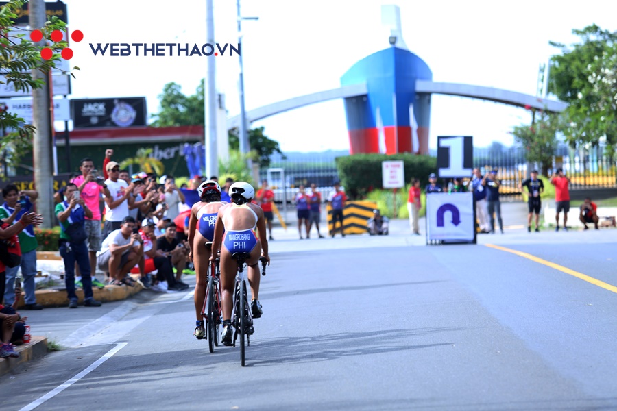 Người mẫu Philippines “xé toang” đường đua triathlon SEA Games 30 bằng vẻ đẹp nóng bỏng Người mẫu Philippines “xé toang” đường đua triathlon SEA Games 30 bằng vẻ đẹp nóng bỏng