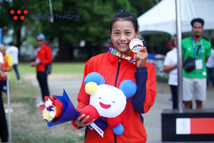 Phương Trinh - từ cô gái thích ăn vặt đến HCĐ duathlon SEA Games 30 siêu ấn tượng