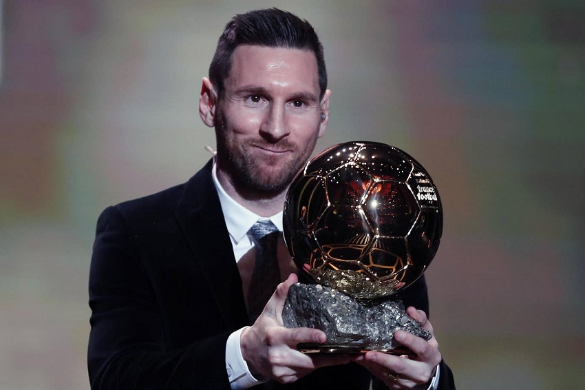 Messi trấn an người hâm mộ Barca khi nhận Quả bóng vàng lần thứ 6 Messi trấn an người hâm mộ Barca khi nhận Quả bóng vàng lần thứ 6