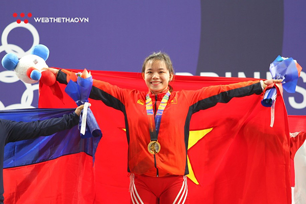 Phạm Thị Hồng Thanh tự tin ngay cả khi nâng mức tạ lên thêm 17kg! Phạm Thị Hồng Thanh tự tin ngay cả khi nâng mức tạ lên thêm 17kg!