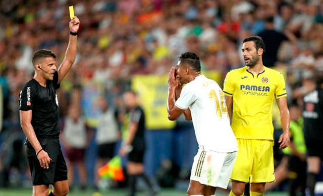 Real Madrid khó xử trong việc tẩy thẻ cho Casemiro đá Siêu kinh điển Real Madrid khó xử trong việc tẩy thẻ cho Casemiro đá Siêu kinh điển