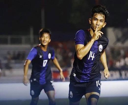 Đánh bại Malaysia, Campuchia lần đầu tiên góp mặt tại bán kết SEA Games 30