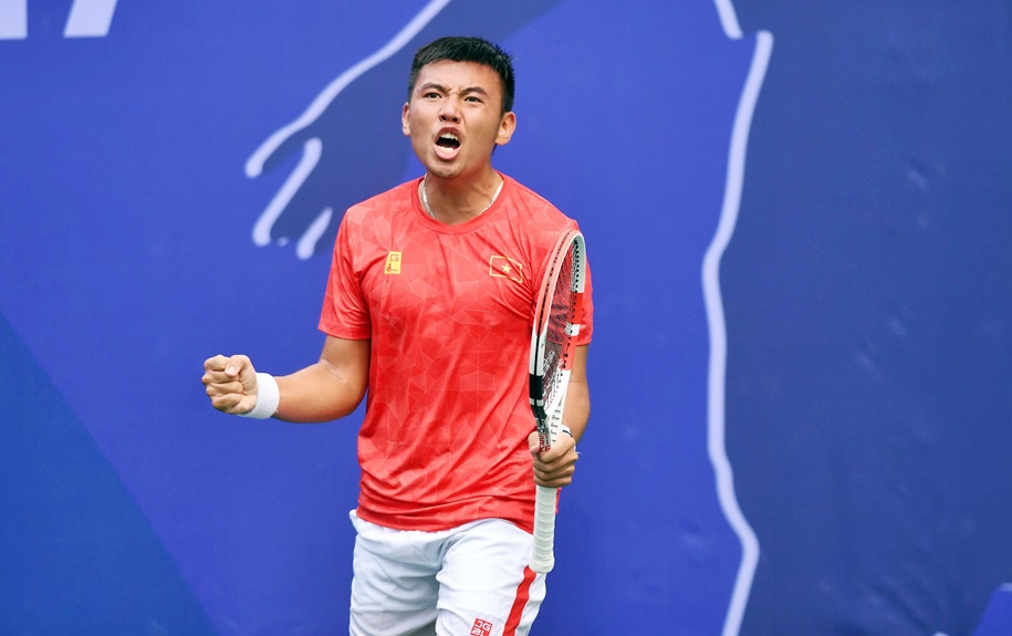 Chùm ảnh Daniel Nguyễn và Lý Hoàng Nam viết nên lịch sử khi lọt vào CK đơn nam tennis SEA Games 30