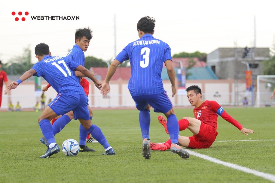 Hút chết trước người Thái, học trò thầy Park lần đầu bị báo Hàn "chê"