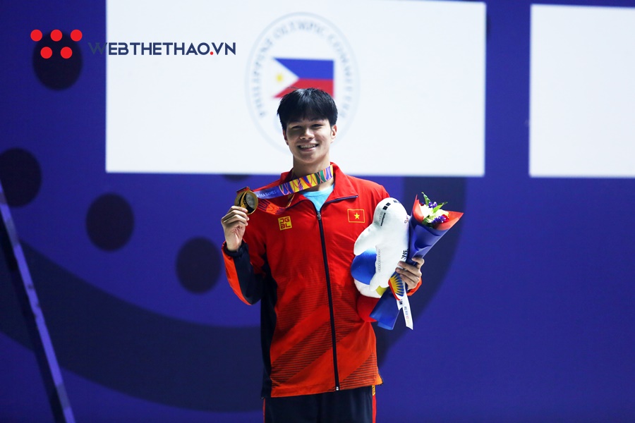 Cậu bé 16 tuổi lần đầu dự SEA Games, lên bờ rồi vẫn chưa biết đoạt HCV