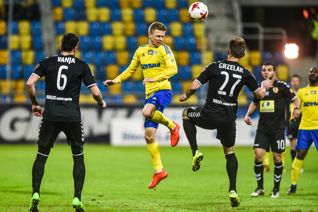 Nhận định Korona Kielce vs Arka Gdynia 00h00, 07/12 (vòng 18 VĐQG Ba Lan)