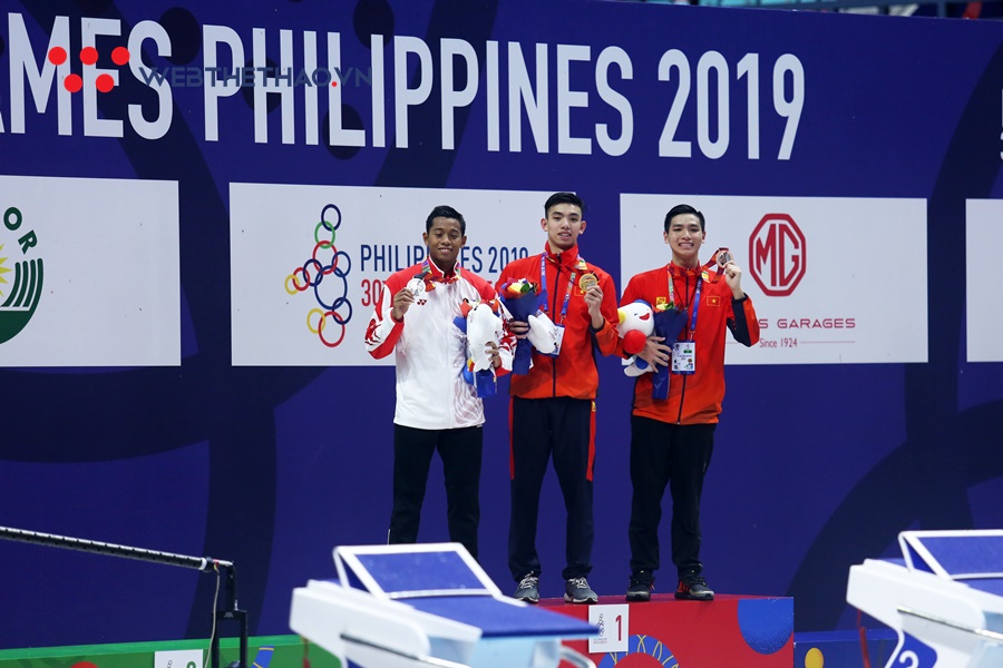 Huy Hoàng đã vượt cả HCV Asiad, áp sát Top 8 thế giới trên đường bơi 1.500m