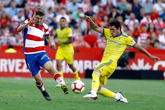 Kèo Granada vs Alaves 22h00, 07/12 (VĐQG Tây Ban Nha 2019/20)