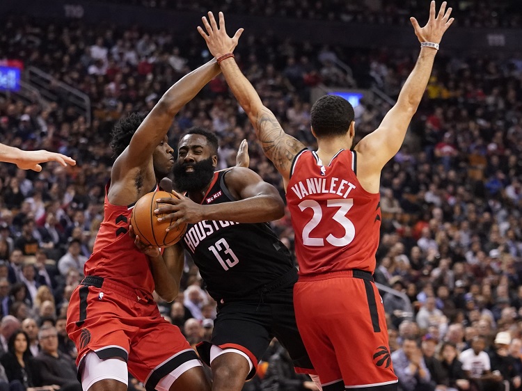 Kết quả NBA ngày 6/12: Raptors thất thủ trên sân nhà, 76ers ngã ngựa