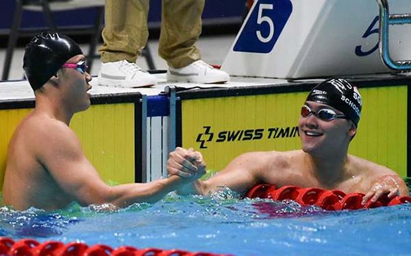 SEA Games: 6 cầu thủ Singapore "học" Schooling - kình ngư không còn "vô đối"