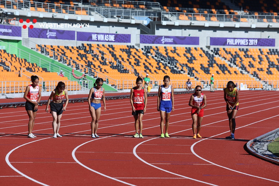 Sau “cú đổ gục marathon”, Hồng Lệ cùng Phạm Thị Huệ thống trị 10.000m SEA Games 30 Sau “cú đổ gục marathon”, Hồng Lệ cùng Phạm Thị Huệ thống trị 10.000m SEA Games 30