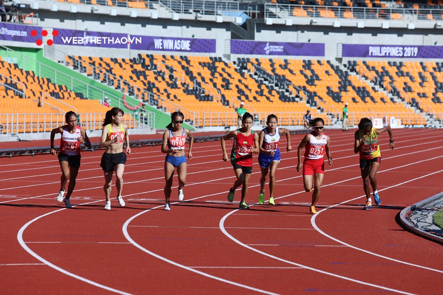 Sau “cú đổ gục marathon”, Hồng Lệ cùng Phạm Thị Huệ thống trị 10.000m SEA Games 30 Sau “cú đổ gục marathon”, Hồng Lệ cùng Phạm Thị Huệ thống trị 10.000m SEA Games 30