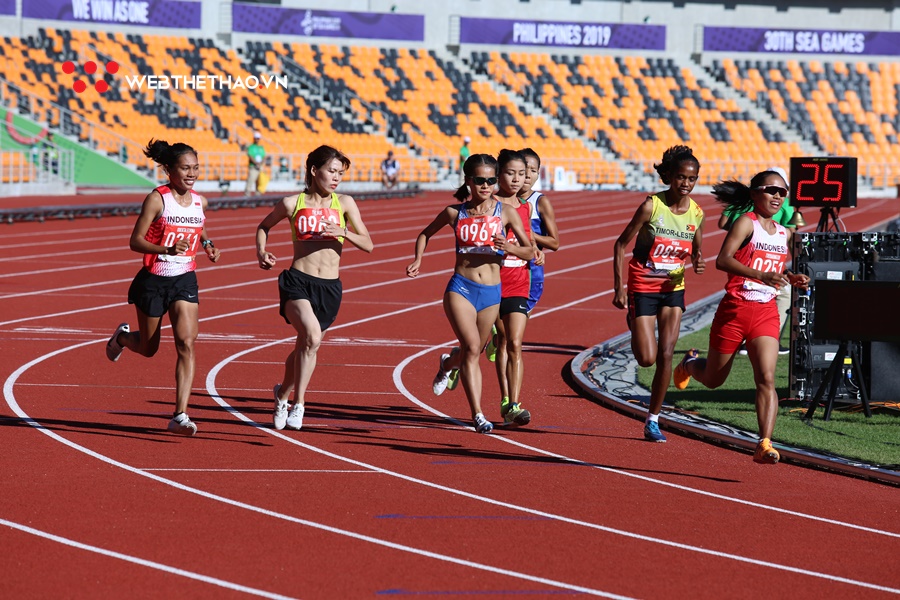 Sau “cú đổ gục marathon”, Hồng Lệ cùng Phạm Thị Huệ thống trị 10.000m SEA Games 30 Sau “cú đổ gục marathon”, Hồng Lệ cùng Phạm Thị Huệ thống trị 10.000m SEA Games 30