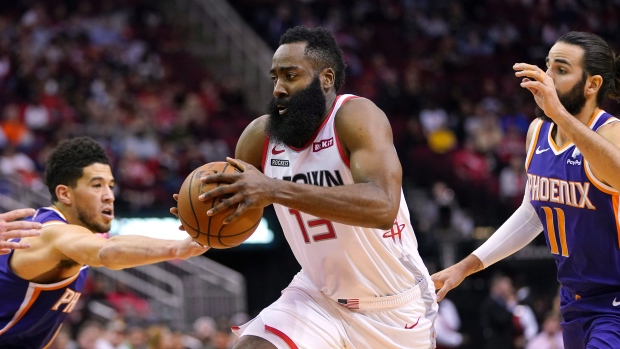 Bùng nổ hiệp 4, James Harden giữ chiến thắng ở lại với Houston Rockets