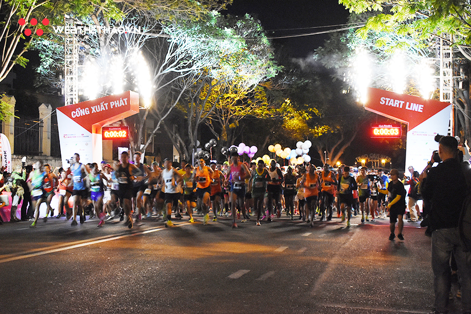 Techcombank Hochiminh City International Marathon 2019: 13.000 runner khuấy động TP.HCM từ tờ mờ sáng