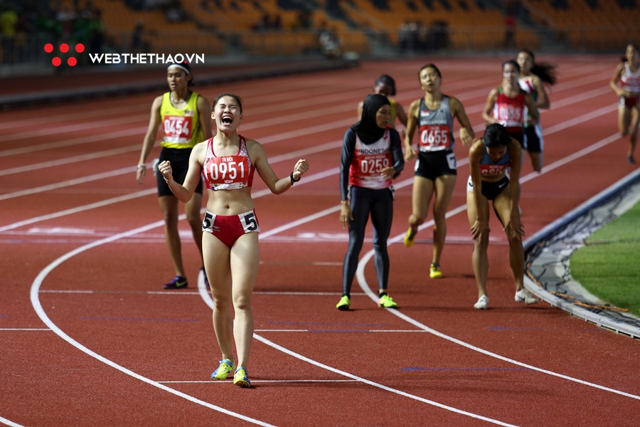 Cô gái mắc bạo bệnh giành HCV 800m SEA Games 30 muộn màng
