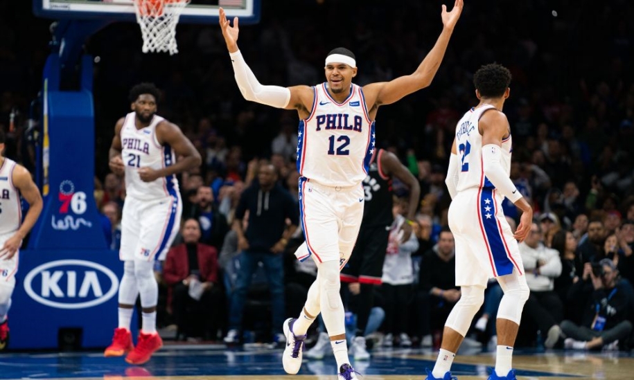 Philadelphia 76ers thắng trận sân nhà thứ 12 liên tiếp