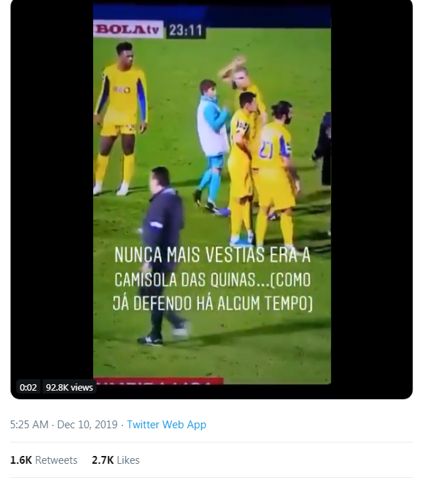 Cựu sao Real Madrid nổi cáu với cậu bé nhặt bóng Cựu sao Real Madrid nổi cáu với cậu bé nhặt bóng